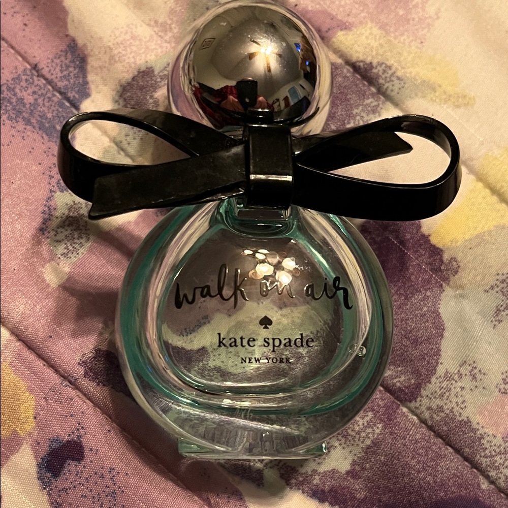 Kate Spade Walk on Air Fragrance with Black Bow